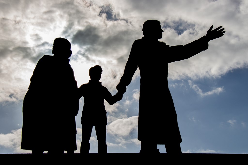 Emigrant monument